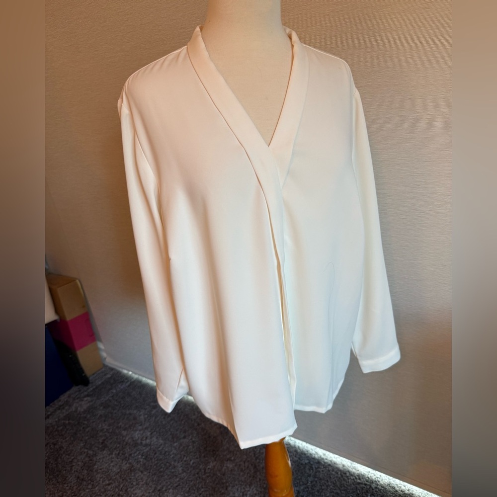 J. Jill White V-Neck Blouse